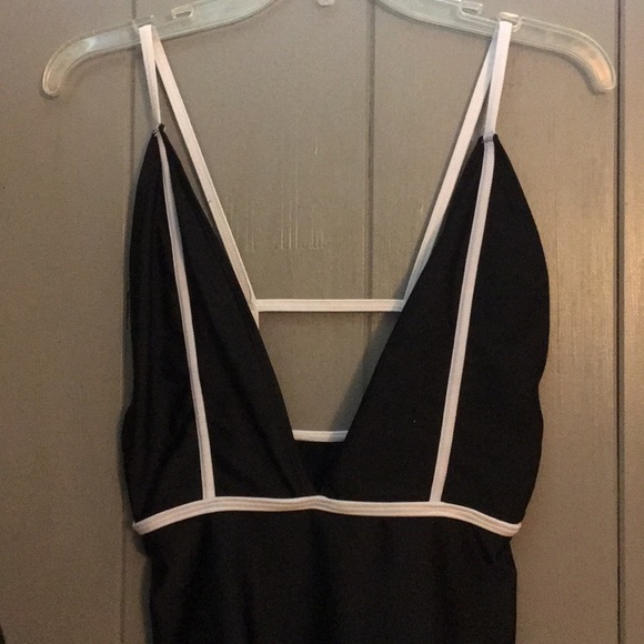 One piece bathing suit - Picture 4 of 4